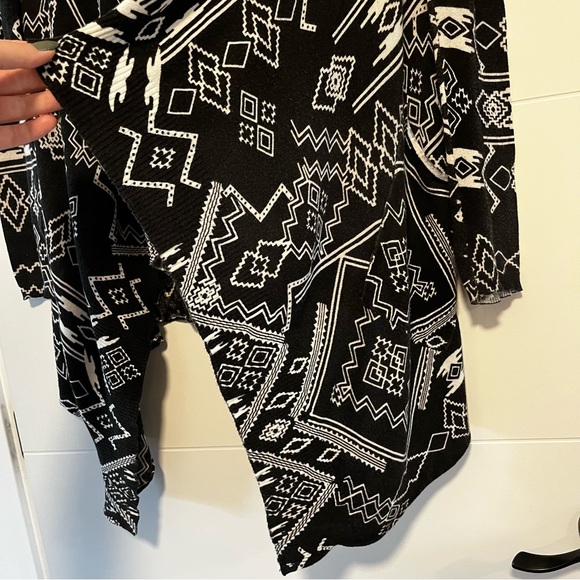 Billabong | Open Front Cardigan - Picture 11 of 14